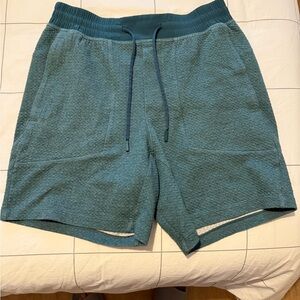 Lululemon At Ease Shorts - Medium